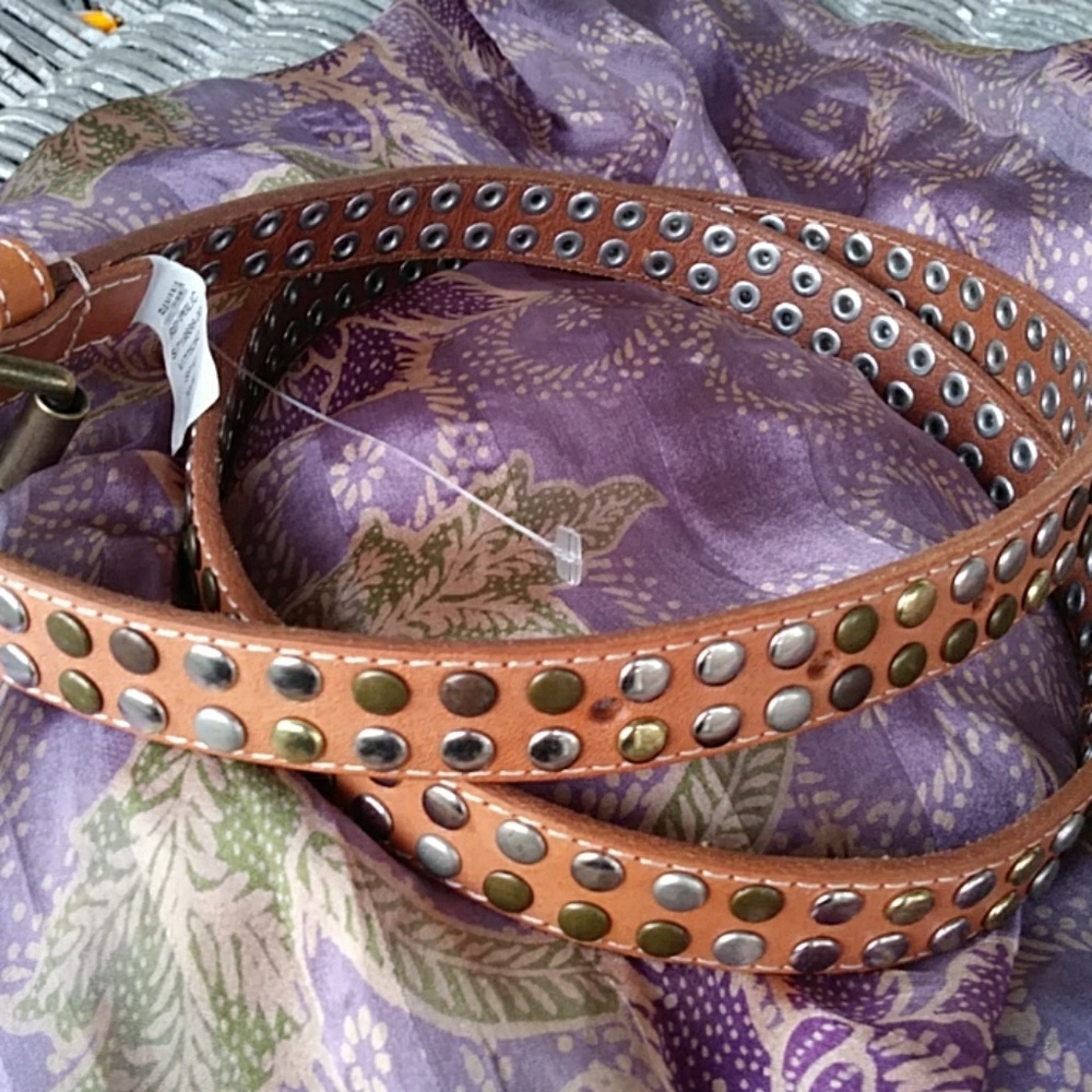 Banana Republic Studded Leather Belt - Picture 4 of 5